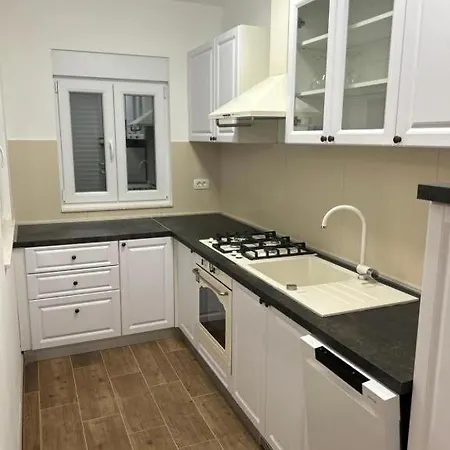 度假居 House Sunshine Mrljane